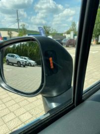 Car image 37