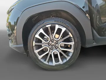 Car image 24