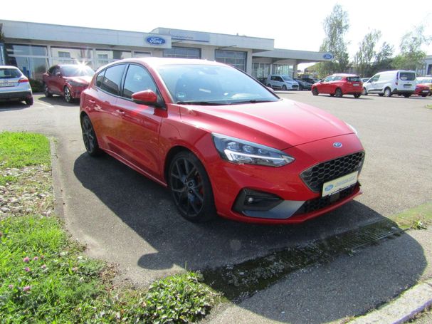 Ford Focus ST 206 kW image number 2