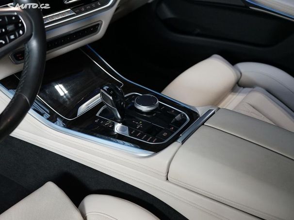 BMW X5 45e xDrive 290 kW image number 14