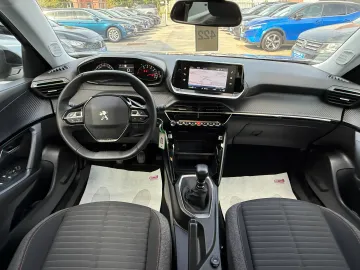 Car image 33