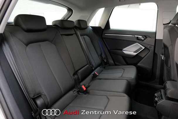 Audi Q3 45 TFSI Business 180 kW image number 7