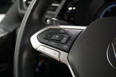 Car image 33