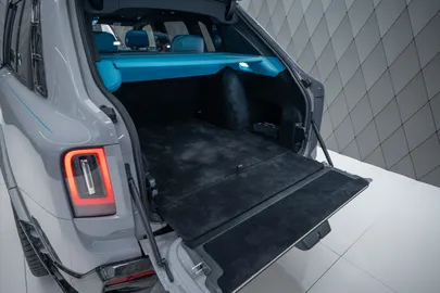 Car image 36