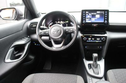 Car image 8