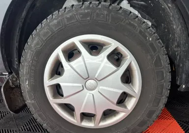Car image 29