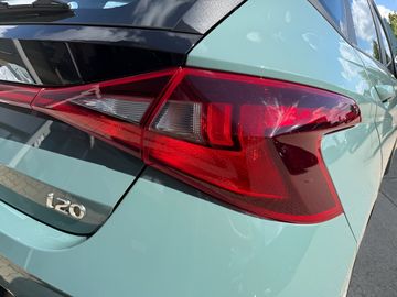 Car image 23