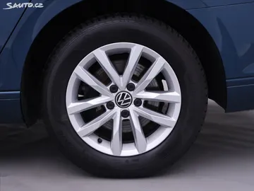 Car image 35