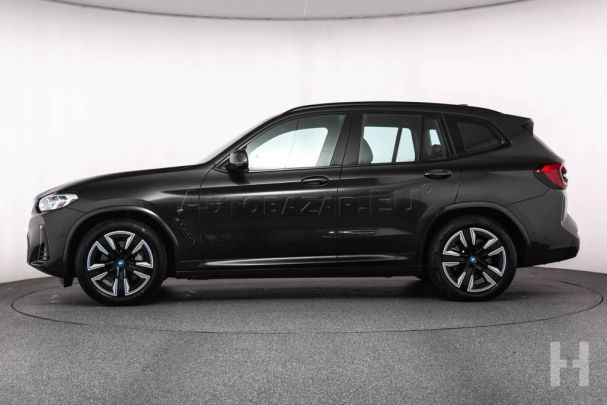 BMW iX3 210 kW image number 3