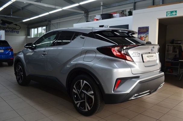 Toyota C-HR 2.0 Hybrid 135 kW image number 4