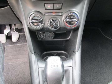 Car image 27