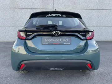 Car image 5