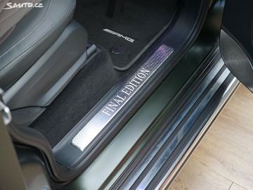 Car image 31