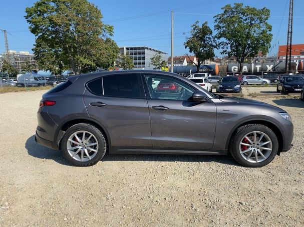 Alfa Romeo Stelvio 2.2 Diesel 140 kW image number 3