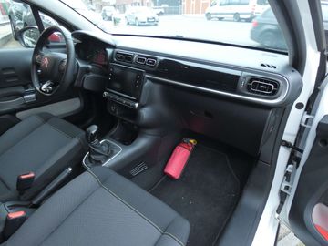 Car image 19