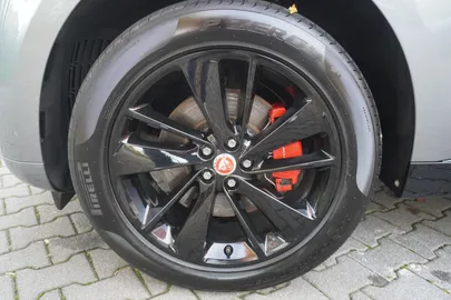 Car image 40