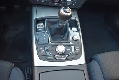 Car image 23