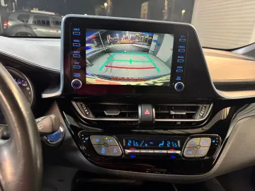 Car image 22