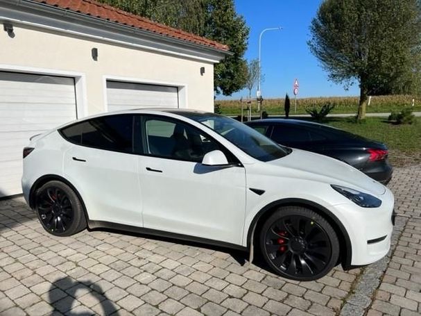 Tesla Model Y Performance AWD 393 kW image number 2