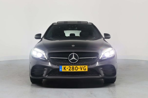 Mercedes-Benz C 300 e T AMG 235 kW image number 3