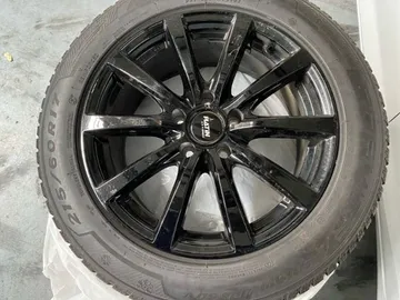 Car image 27