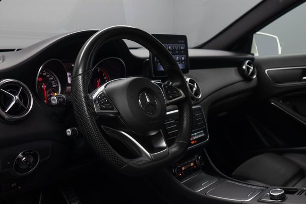 Mercedes-Benz GLA 180 90 kW image number 15