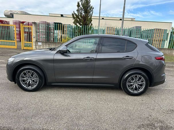 Alfa Romeo Stelvio 2.2 Q4 140 kW image number 6