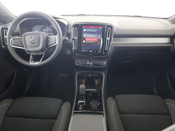 Volvo XC40 B4 Ultra Dark 145 kW image number 6