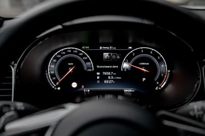 Car image 31