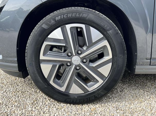 Hyundai Kona 64 kWh 150 kW image number 7