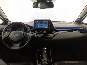 Car image 10