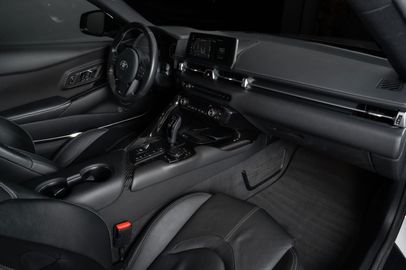 Car image 6