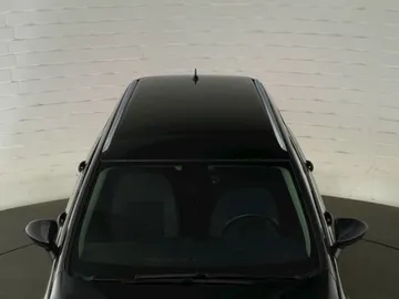 Car image 36