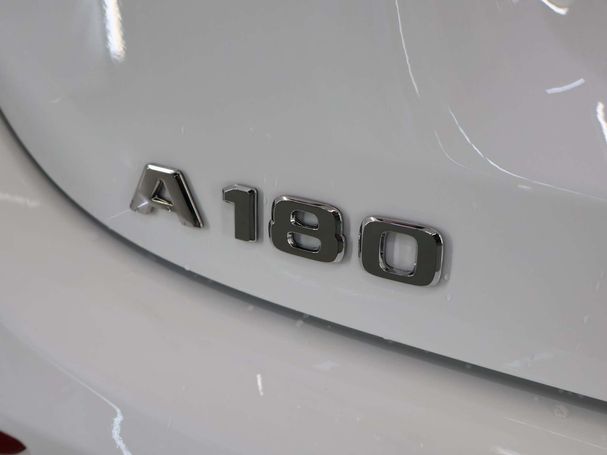 Mercedes-Benz A 180 100 kW image number 40