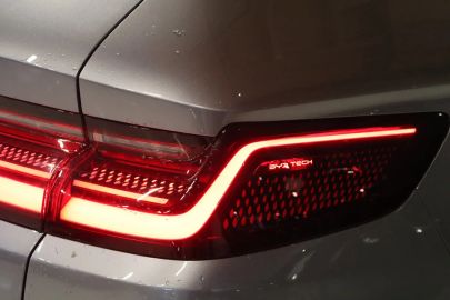 Car image 35