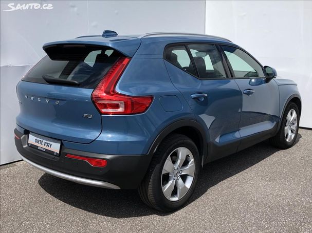 Volvo XC40 B3 Core 120 kW image number 3