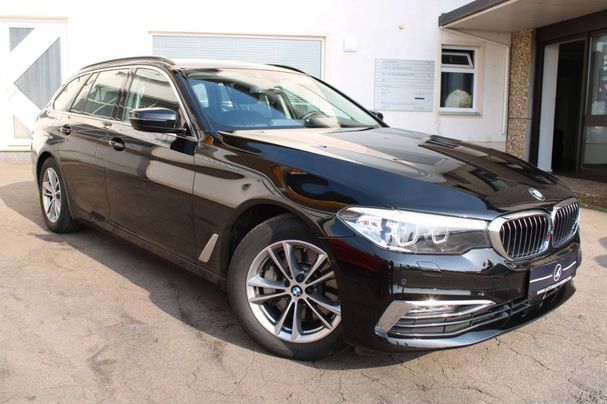 BMW 530d Touring xDrive 195 kW image number 2