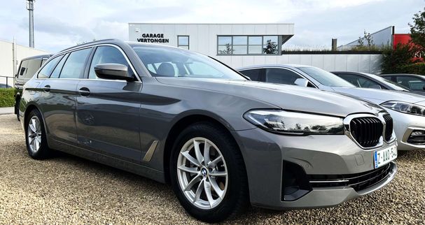 BMW 520i Touring 120 kW image number 3