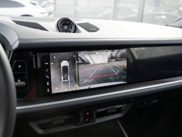 Car image 38