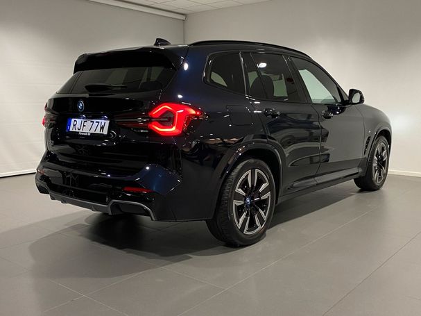 BMW iX3 210 kW image number 14