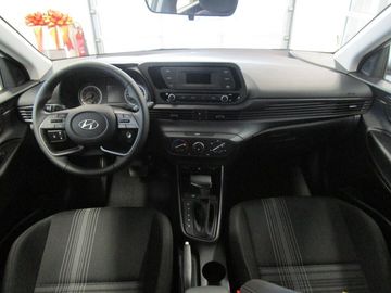 Car image 9