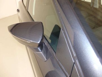 Car image 36