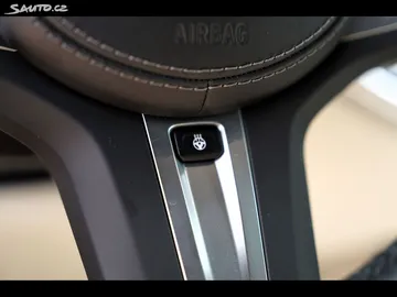 Car image 49