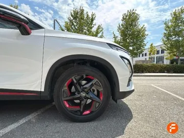 Car image 48