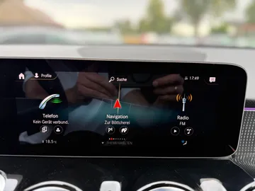 Car image 32
