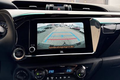 Car image 24