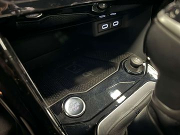 Car image 39