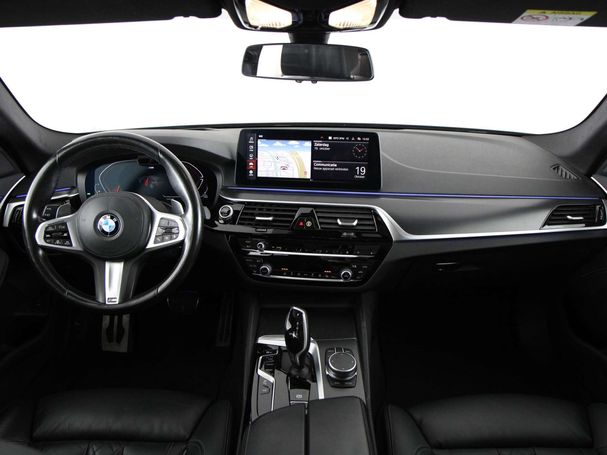 BMW 530i Touring 185 kW image number 13