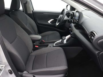 Car image 30