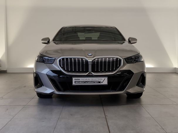 BMW 520i 140 kW image number 2